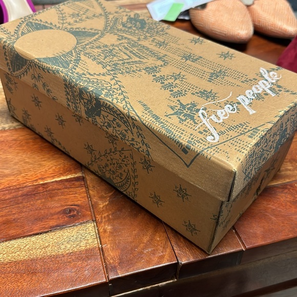 Free People Dana Pointed Flats - Picture 4 of 5